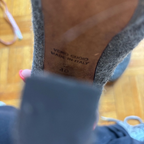 early 2010s Nina Ricci wool leather high heels - Picture 3 of 11